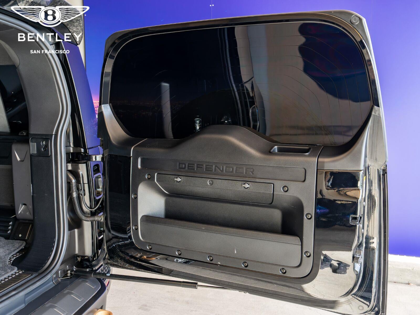 2025 Land Rover Defender P635 OCTA