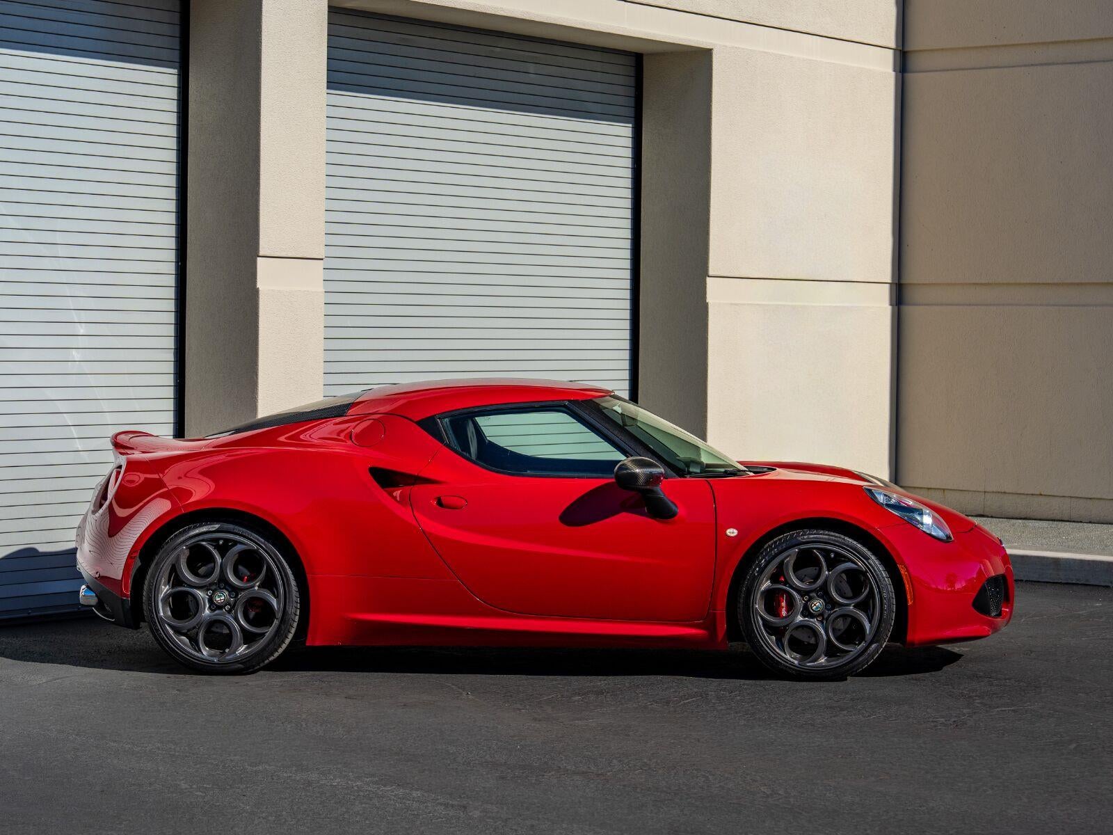 2015 Alfa Romeo 4C 2dr Cpe