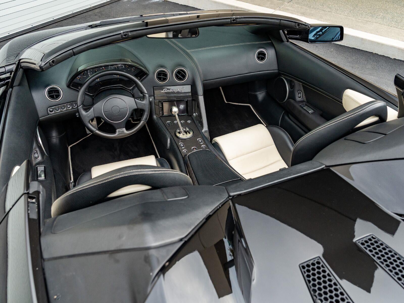 2008 Lamborghini Murcielago 2dr Roadster LP640