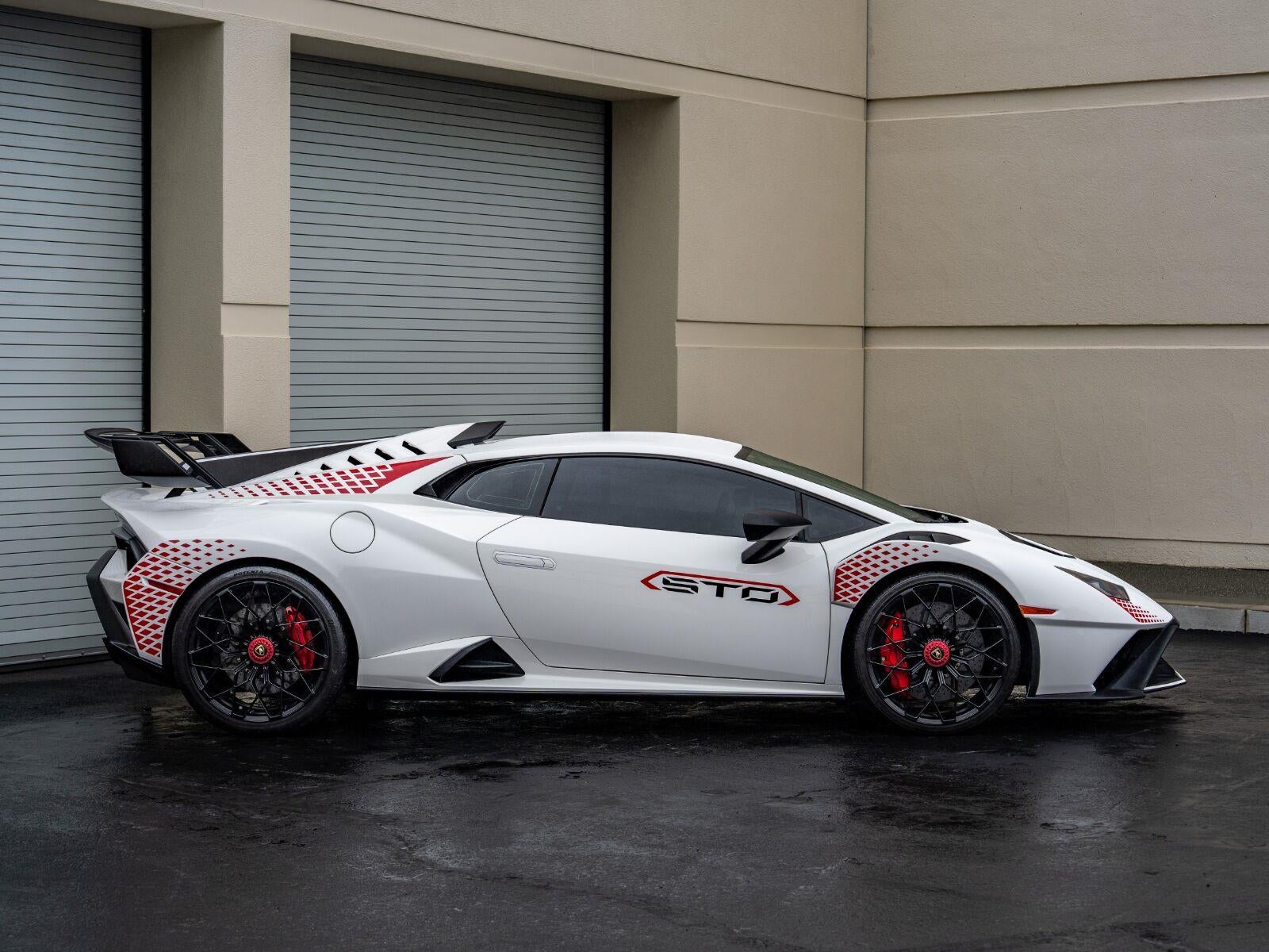 2022 Lamborghini Huracan Sto Coupe