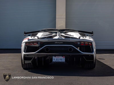 2020 Lamborghini Aventador SVJ
