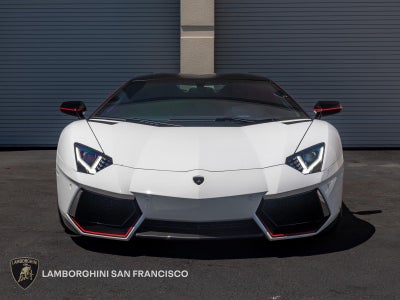 2016 Lamborghini Aventador LP 700-4 Pirelli Edition