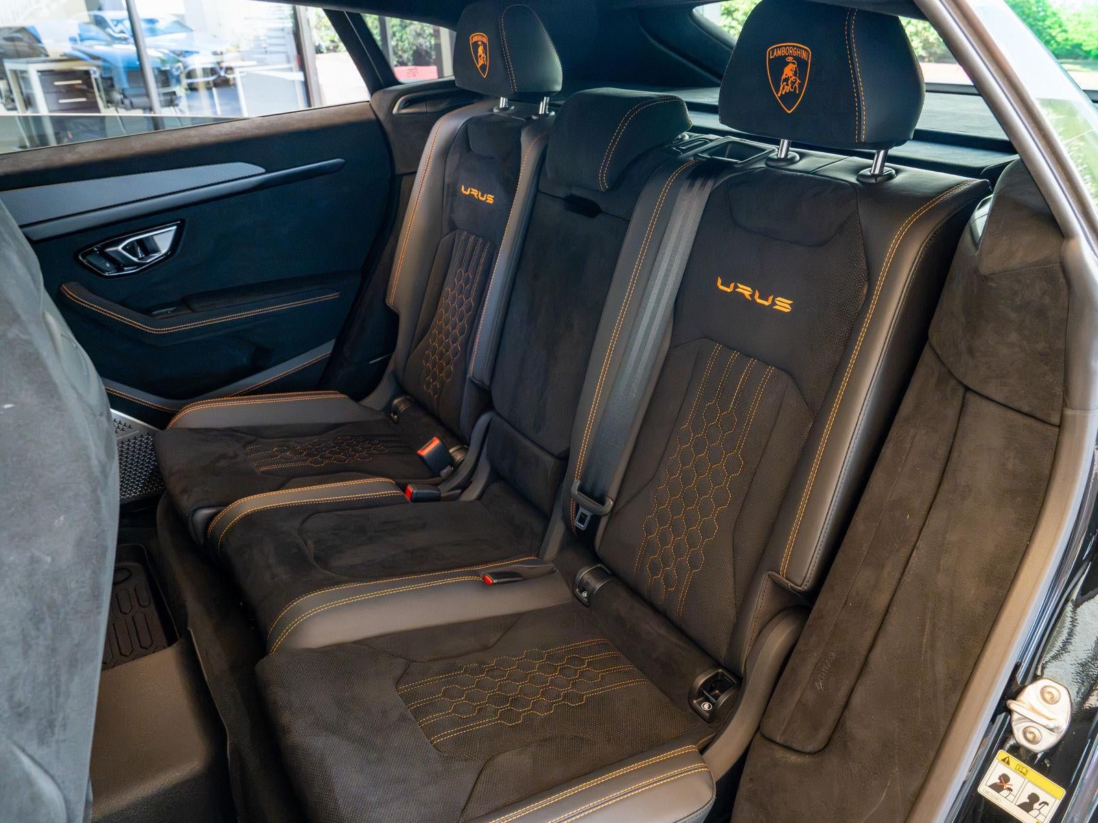 2024 Lamborghini Urus Performante
