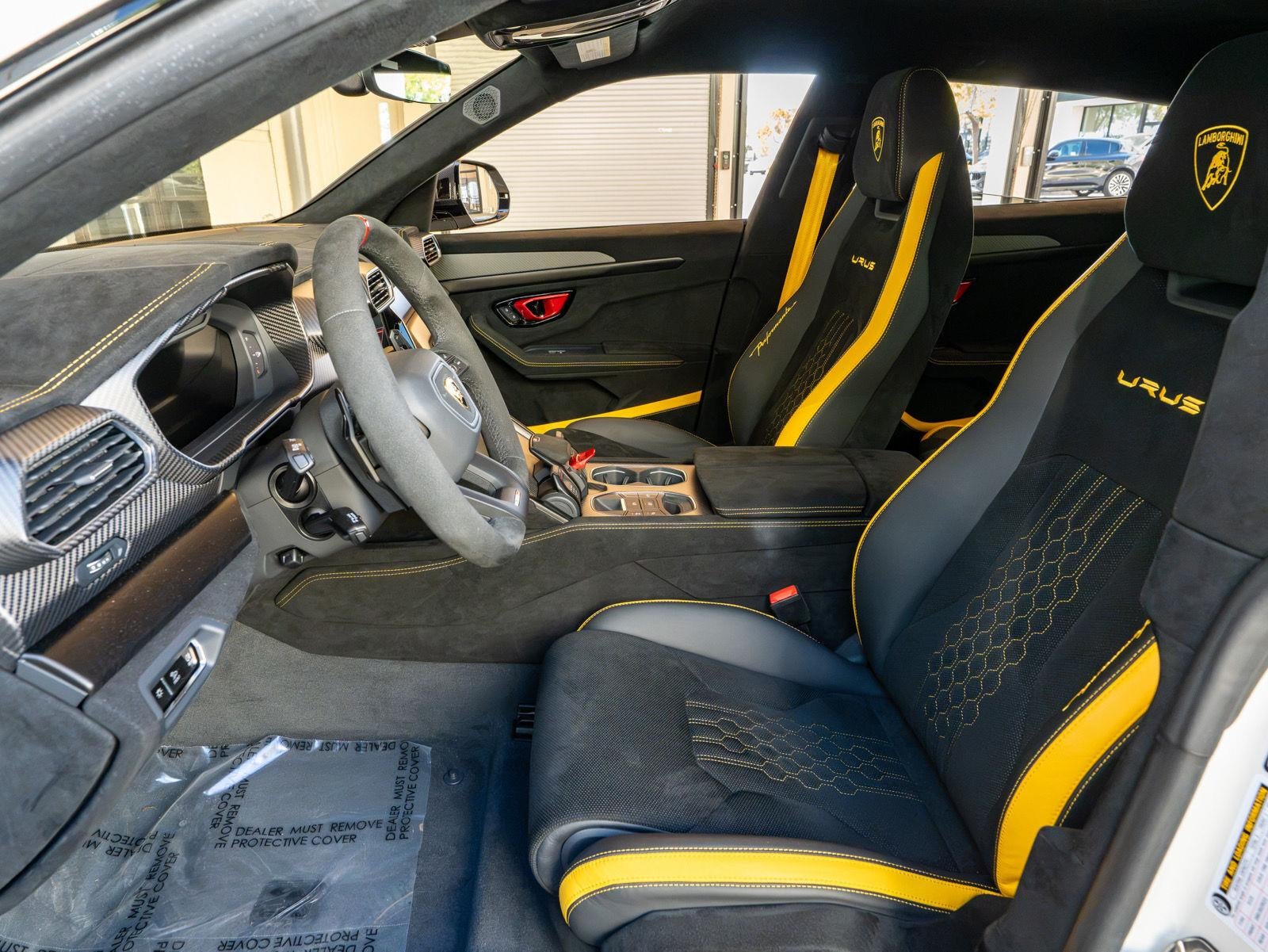 2024 Lamborghini Urus Performante
