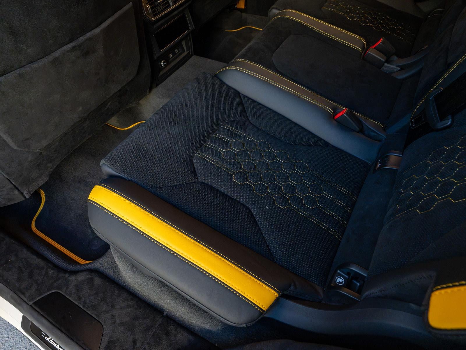 2024 Lamborghini Urus Performante