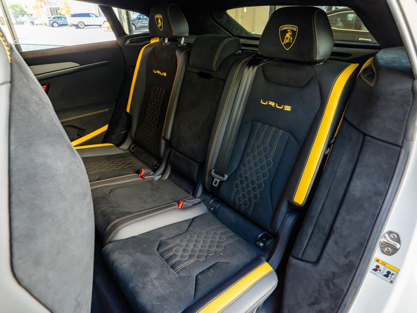 2024 Lamborghini Urus Performante