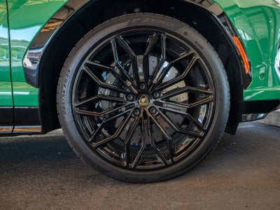 2025 Lamborghini Urus SE