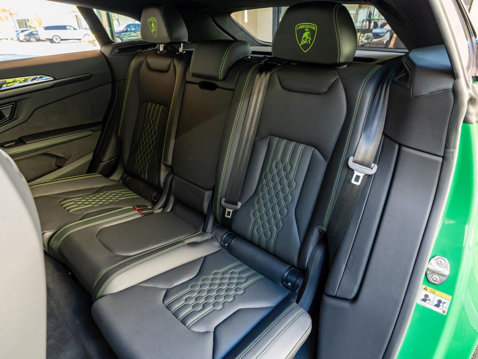 2025 Lamborghini Urus SE