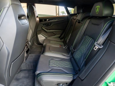 2025 Lamborghini Urus SE