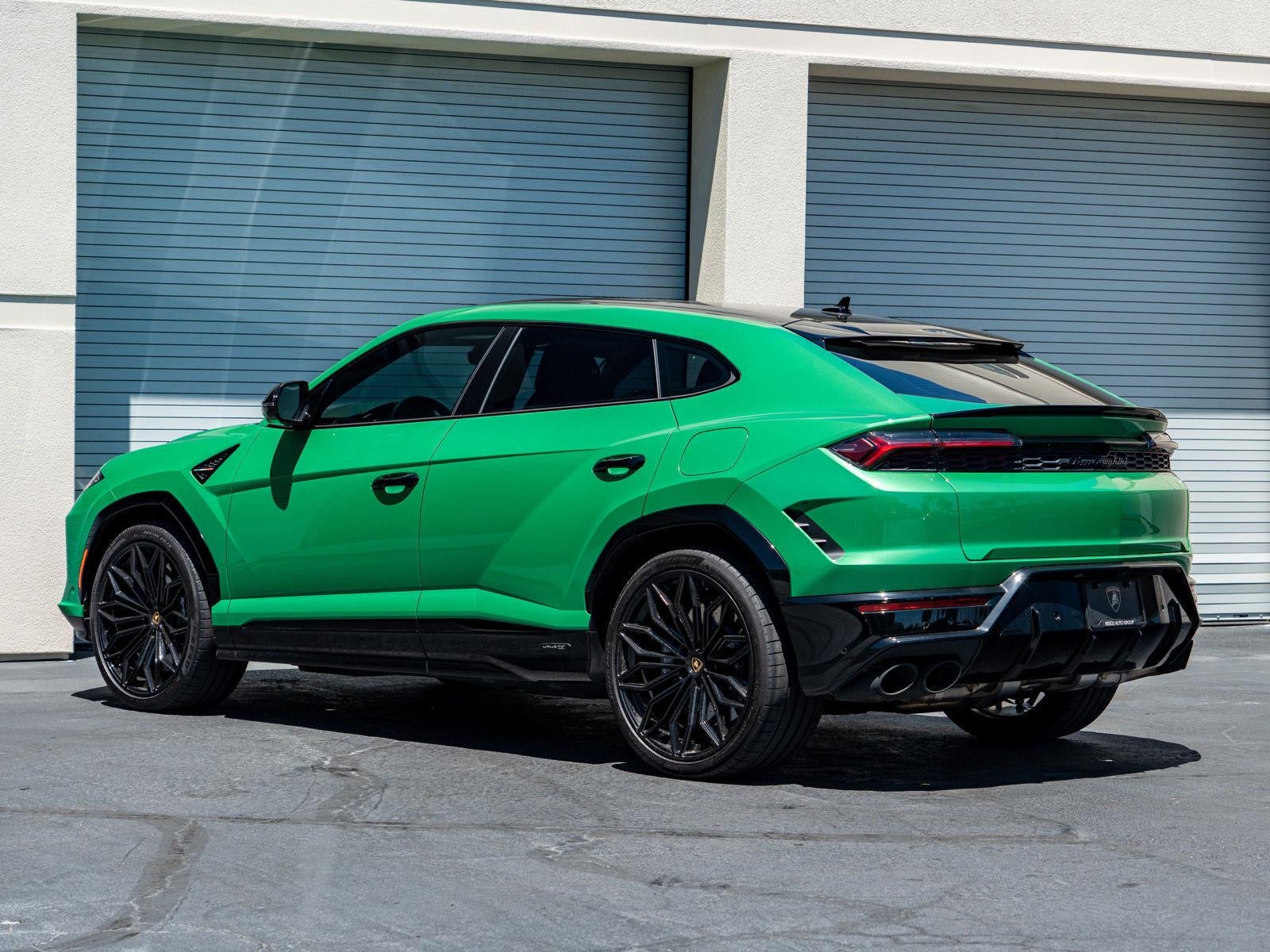 2025 Lamborghini Urus SE